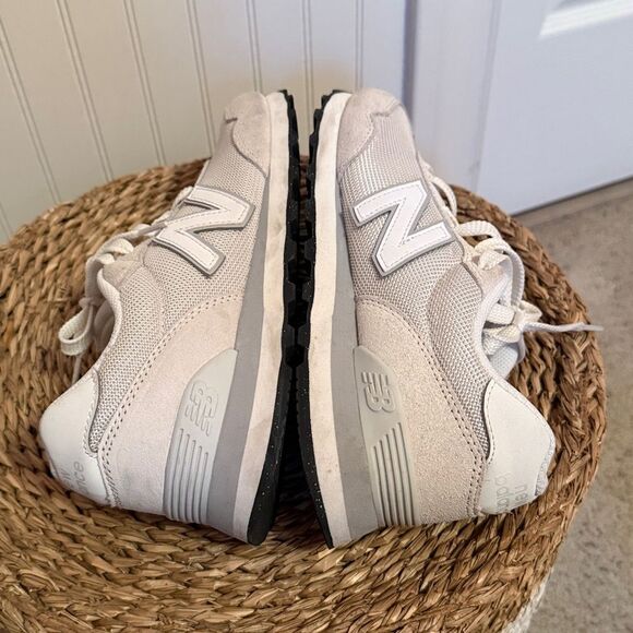 New Balance Cream and Gray Sneakers - 7.5 - Picture 7 of 10